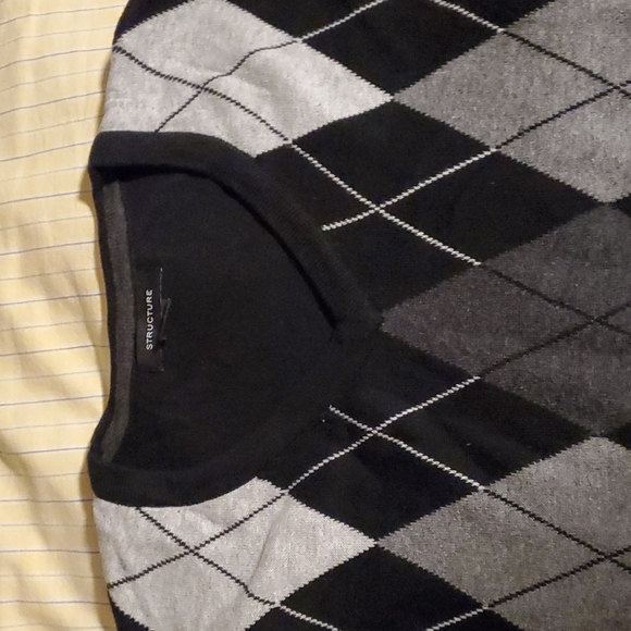 Black and Gray sweater - Picture 4 of 12